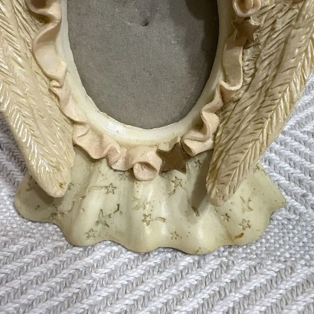 Vintage Oval Handmade Resin Angel Picture Frame United Design Corp